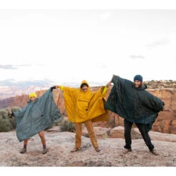 Therm-a-Rest Honcho Poncho Decke - Black Forest Print -Therm-A-Rest 2022 thermarest desertcamping highsierras spence 6640 1537736