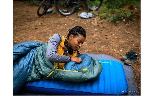 Therm-a-Rest Air Head Green Mountains Daunenkissen Groß 5 Therm-a-Rest Air Head Green Mountains Daunenkissen Groß – Bild 3