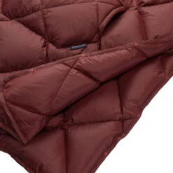 Therm-a-Rest Honcho Poncho Down - Tragbare Daunen-Decke -Therm-A-Rest therm a rest honcho poncho down tragbare daunen decke burgundy cd 11604 12